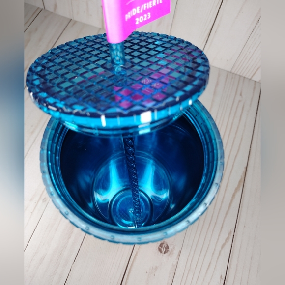 2023 NEW Starbucks x Tim Singleton Gradient Pride Tumbler - Picture 5 of 5